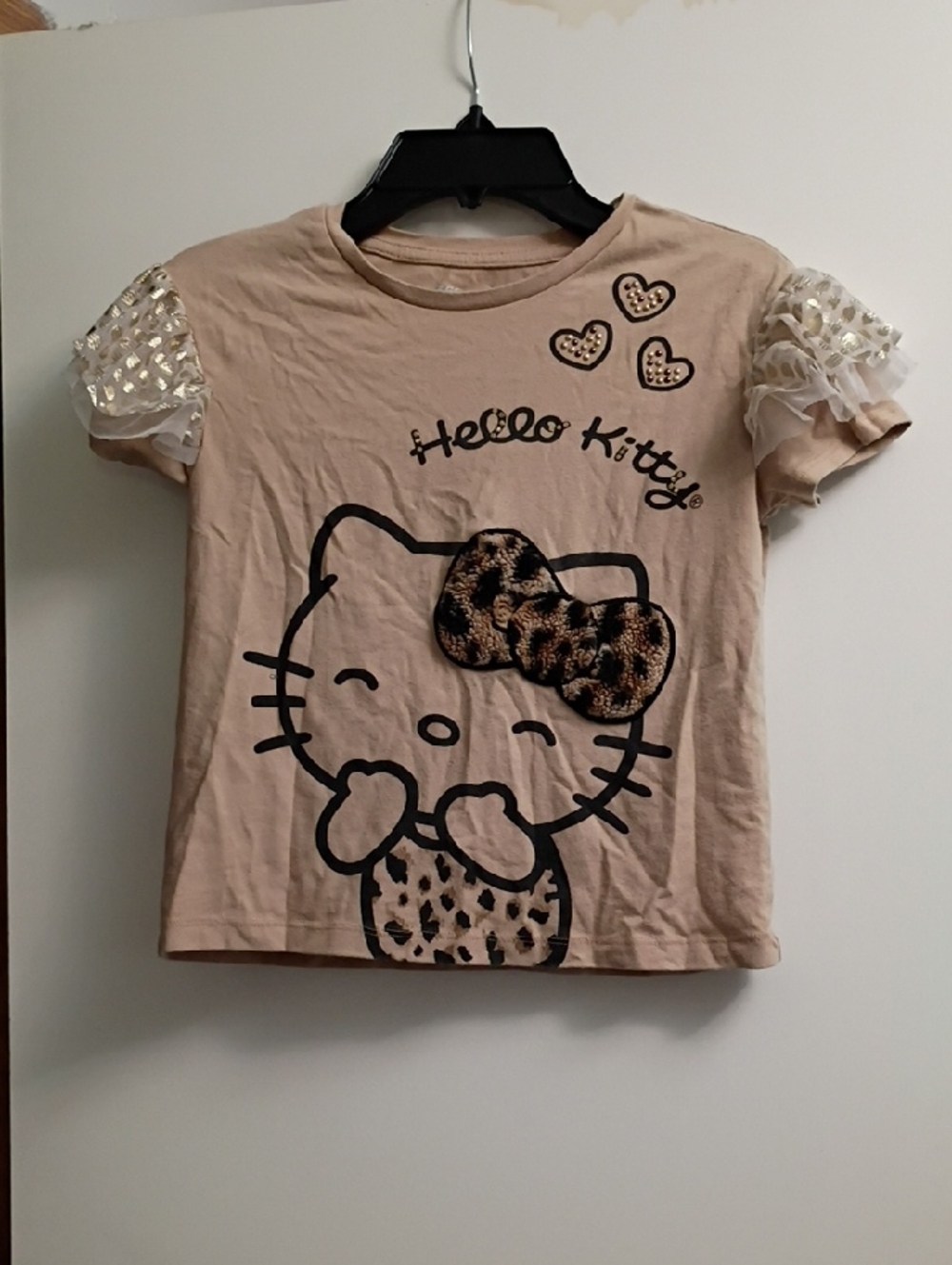 Hello Kitty Cream Short Sleeve Tee with Sequin Puff Sleeves